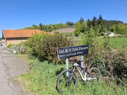Col de la Croix Couverte (614 m), proche Le Cergne