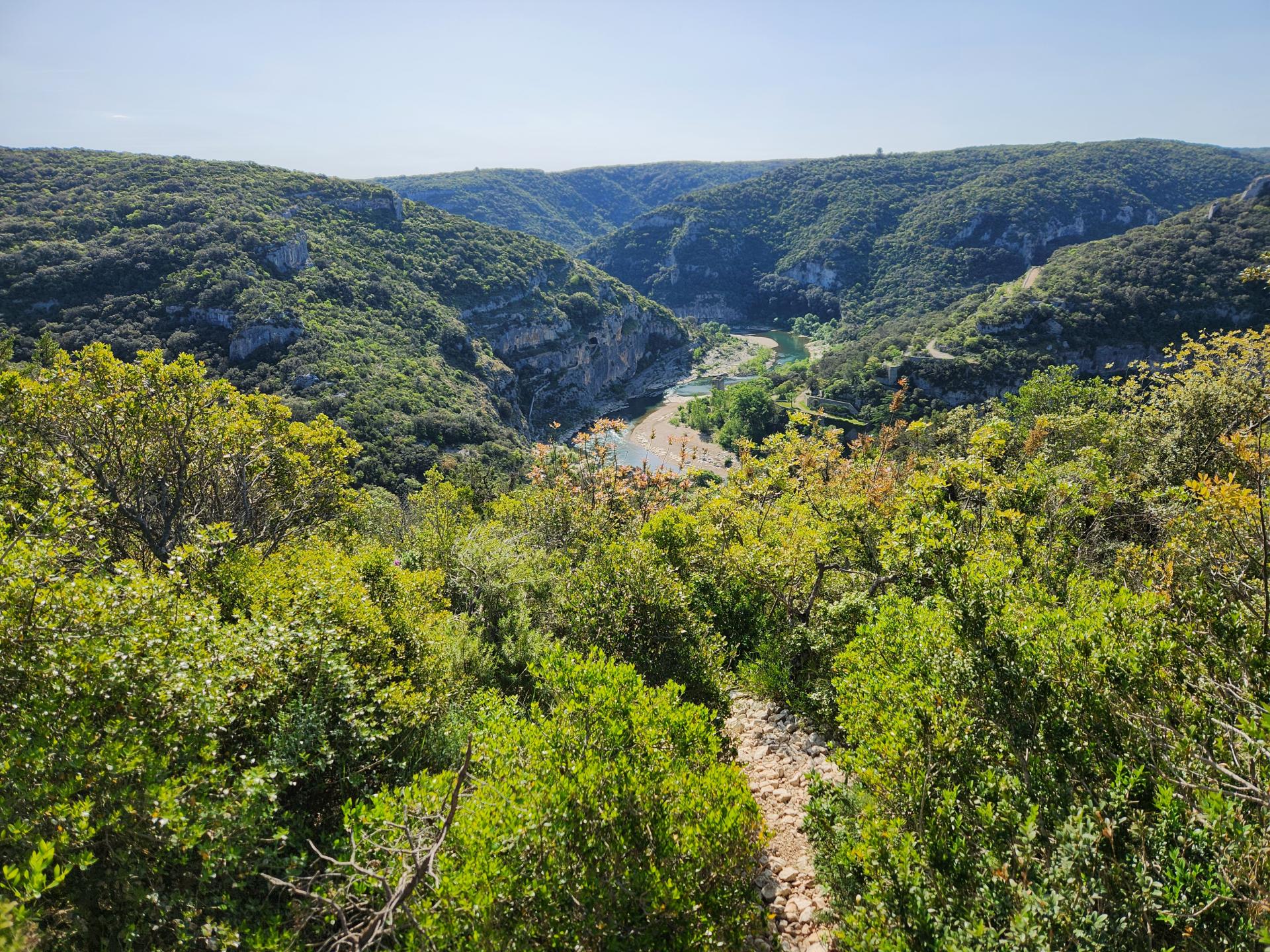 Gardon et capitelles depuis Arpaillargues