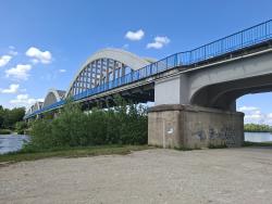 Pont sur la Loire entre Nouan et Mer