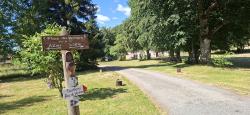 La Verrerie - Place des Verriers, à cheval entre La Loire (42) et l'Allier (03)