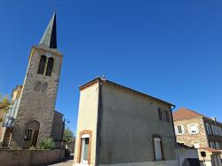 Lentigny, l'église