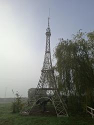 Lugny-lès-Charolles, Tour Eiffel