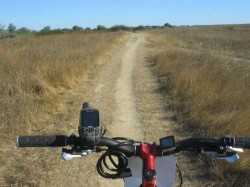Petite piste sablonneuse