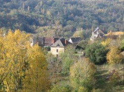 Salles la source