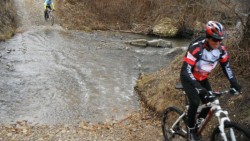 Troisième traversée de rivière pour Laurent