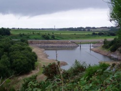 Le lac amont (barrage d'après-guerre)
