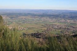 Lacalm à gauche,St Alby à droite et au fond Payrin   (vue de La Frucharié)