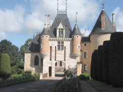 0908.St Florent sur Cher.Château-Mairie.