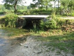 12008.Maubranche.Rte de Maison Neuve.Pt sur la Tripande.