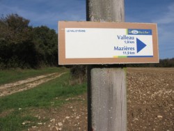 12071.Berry-Bouy.Chemin vers Valleau-Mazières