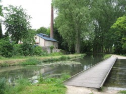 12088.Mehun.Reussy.Canal de Berry.Déversoir .j