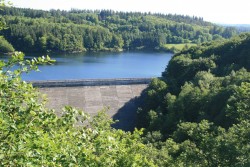Barrage des Saint Peyres altitude 670m  35Millions de m3 (année 1934)