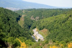 Centrale électrique (conduite forcée depuis le barrage 240m de dénivelé)