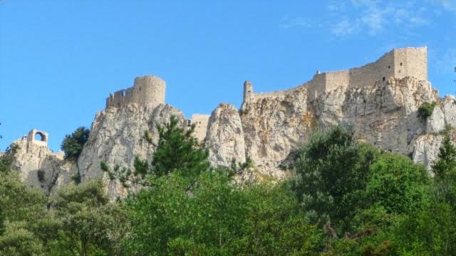 -3 Cathares